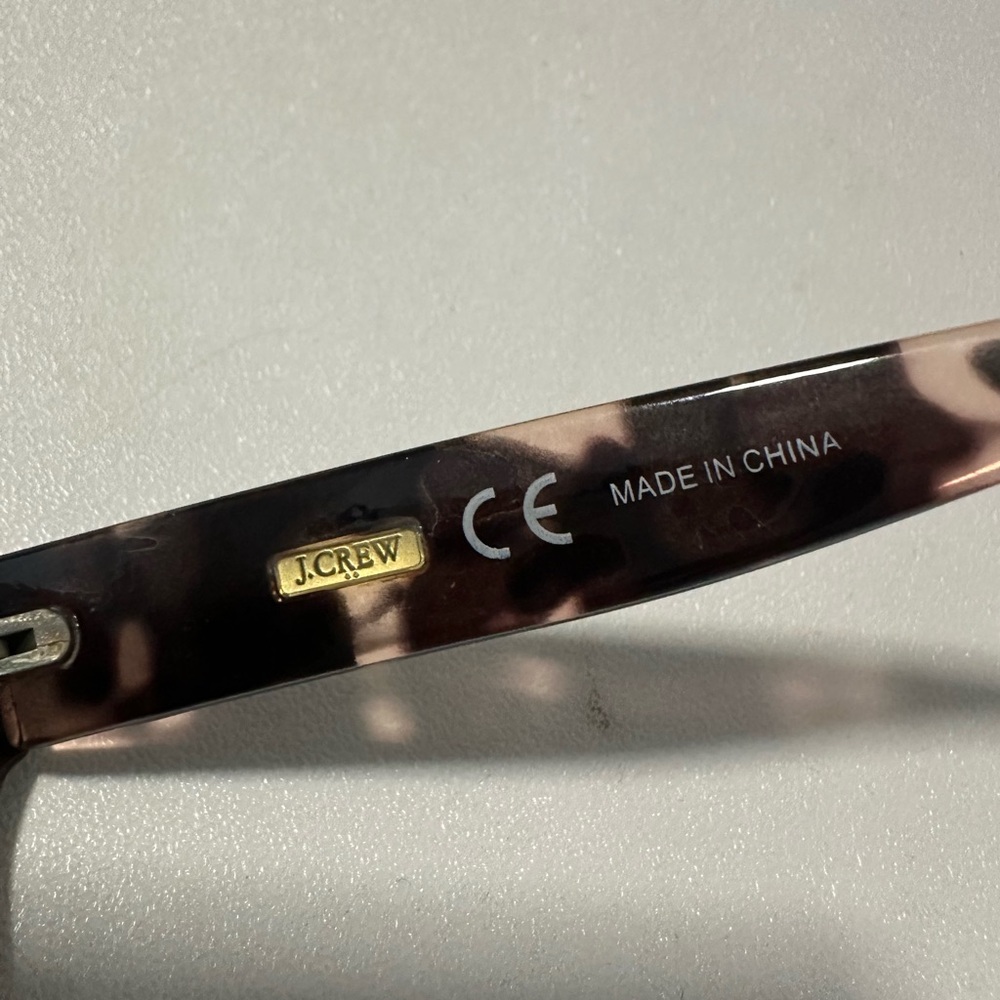 J. Crew tortoise shell style sunglasses. Classic shape. No scratches. - Picture 4 of 5